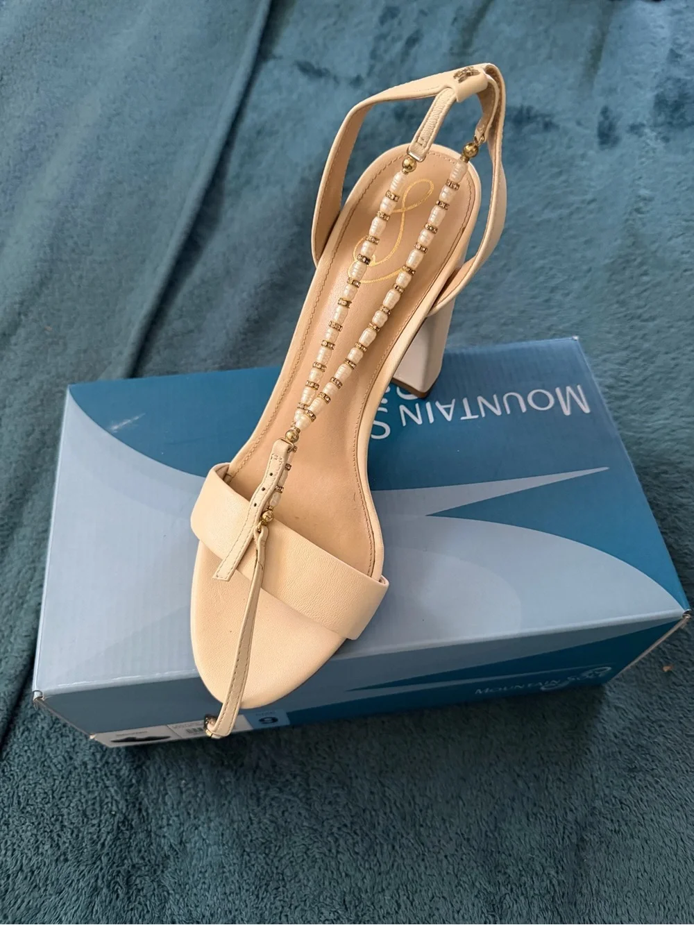 Sam Edelman elegant cream